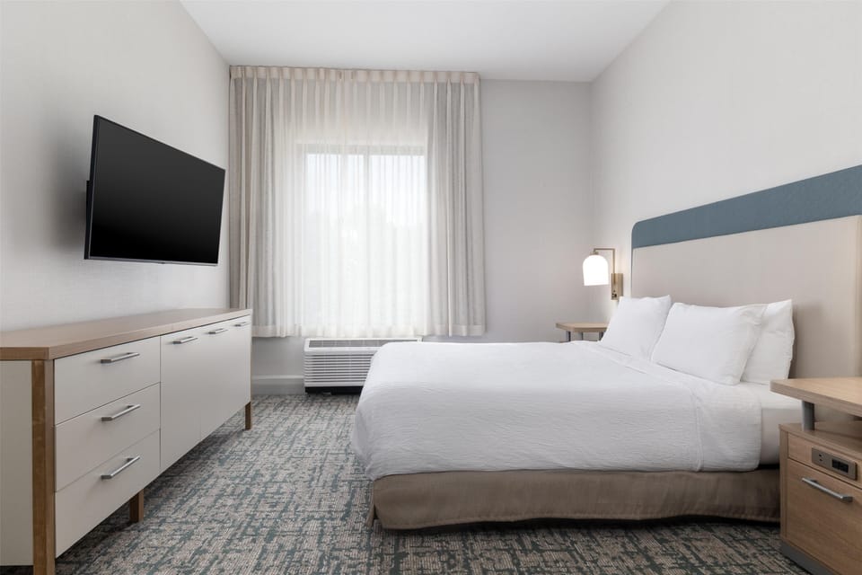 Suite, 2 Bedrooms, Accessible, Bathtub | Premium bedding, desk, blackout drapes, iron/ironing board