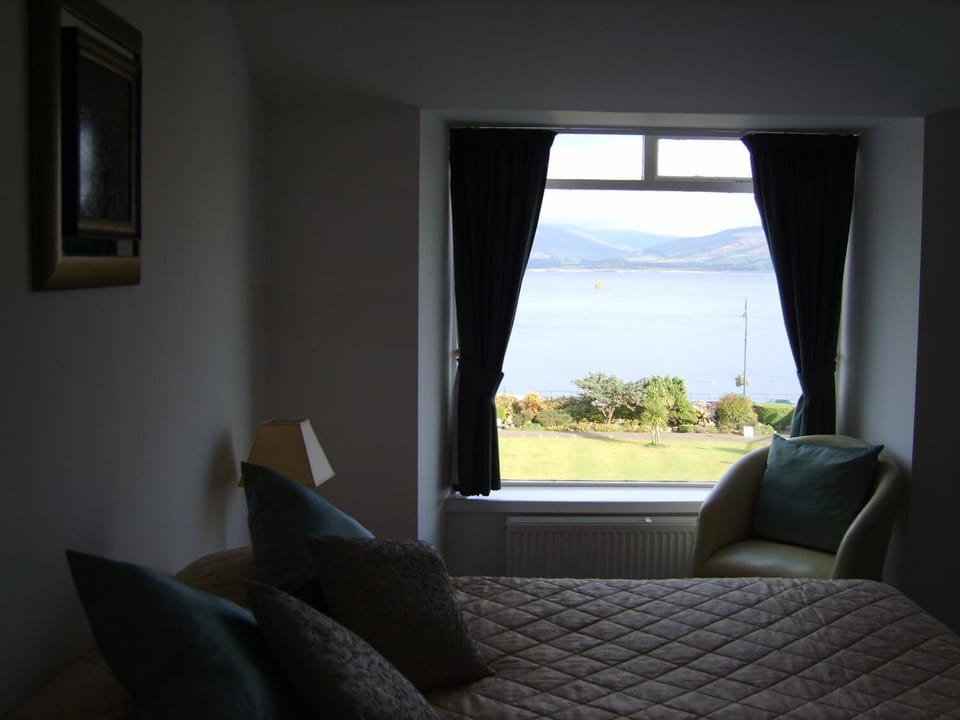 Blackout drapes, iron/ironing board, free WiFi, bed sheets