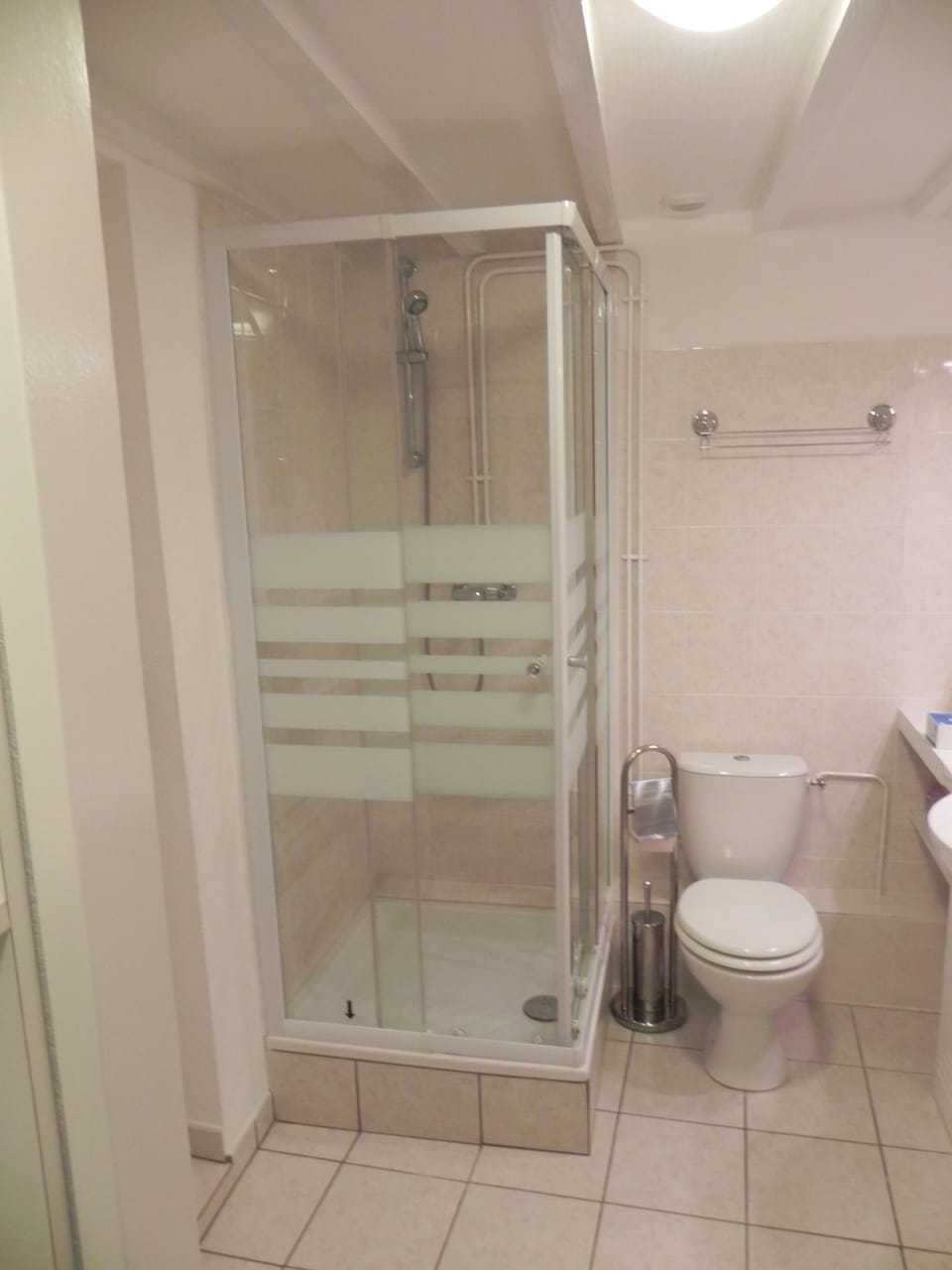Double Room | Bathroom | Shower, hair dryer, bathrobes, towels
