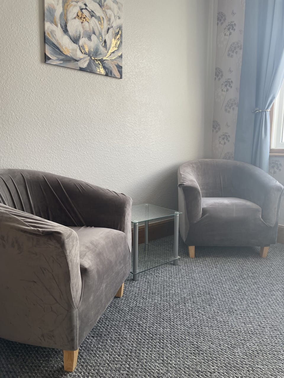 Premium bedding, iron/ironing board, free WiFi, bed sheets