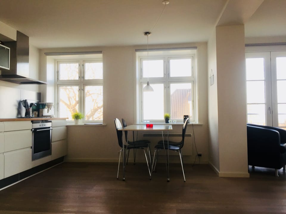 Basic Apartment | In-room dining