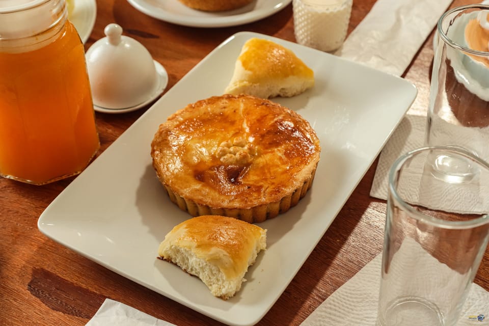 Free daily cooked-to-order breakfast