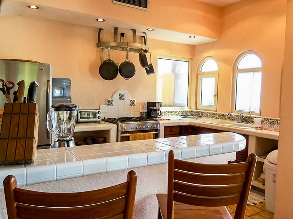 Traditional Villa, 2 Bedrooms | Private kitchen | Full-size fridge, microwave, oven, stovetop