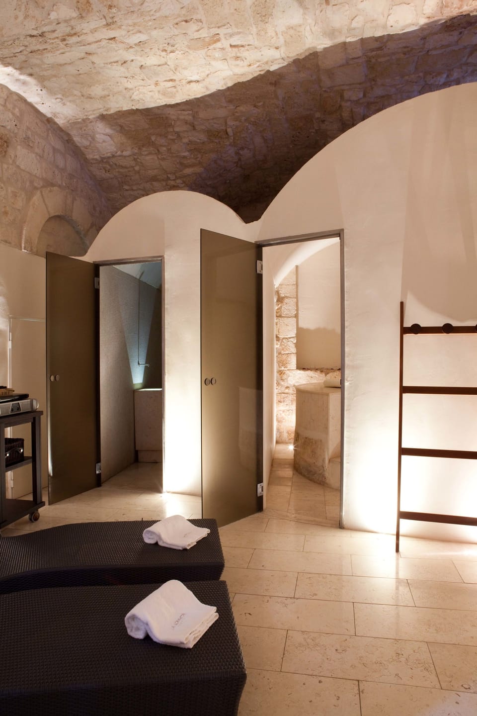 Turkish bath, 1 treatment room