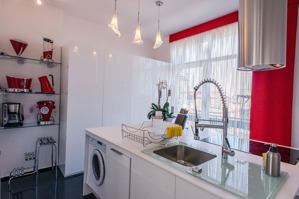 Deluxe Apartment, Sea View | Interior