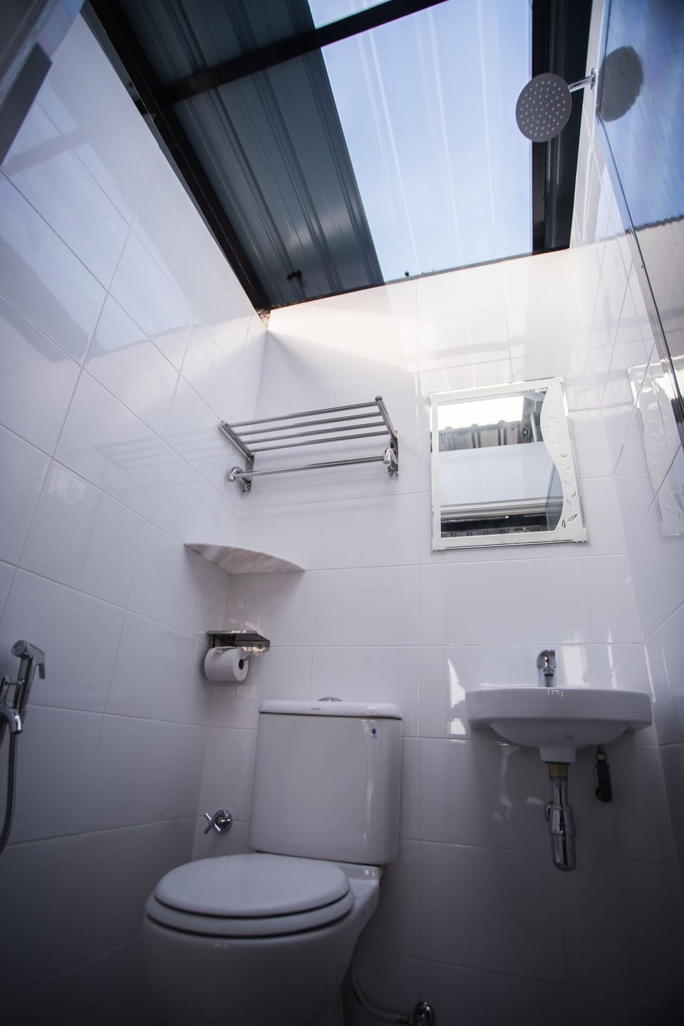 Shower, free toiletries, hair dryer, slippers
