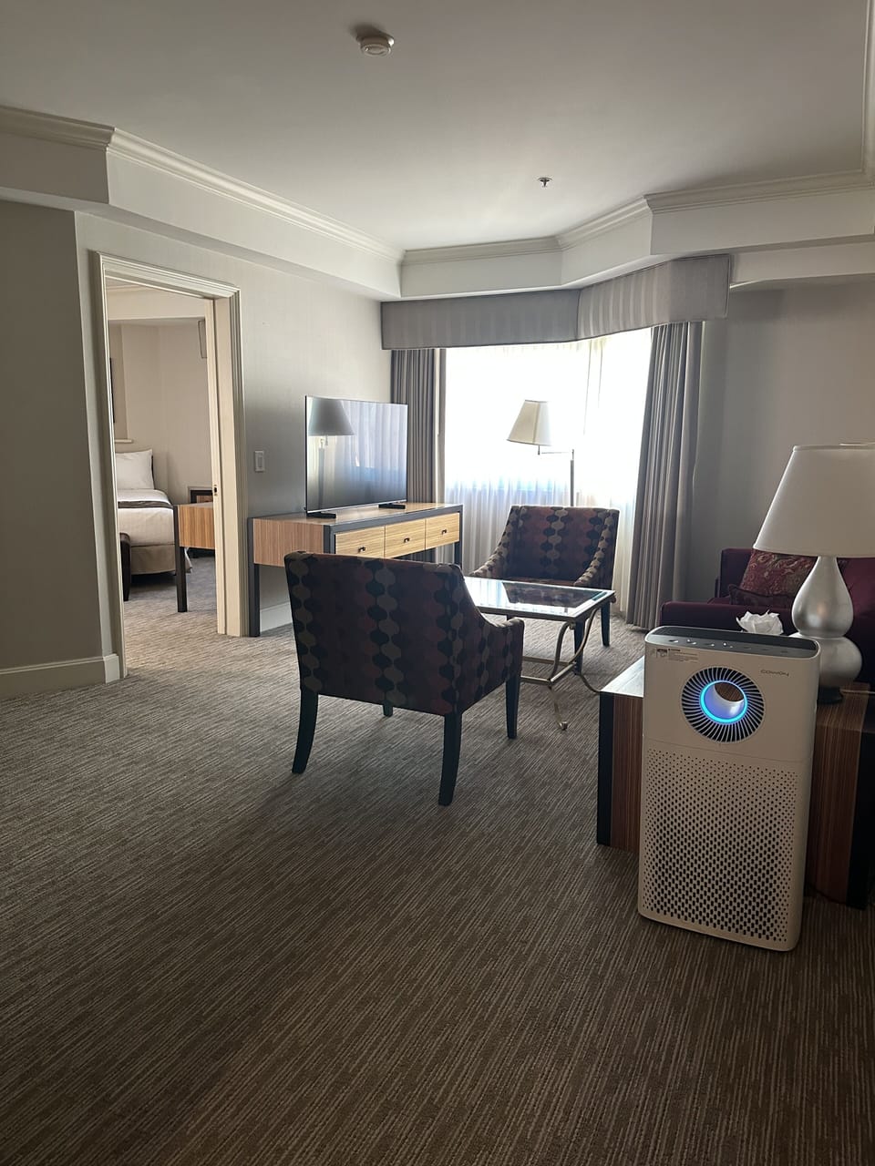 Minibar, in-room safe, desk, laptop workspace