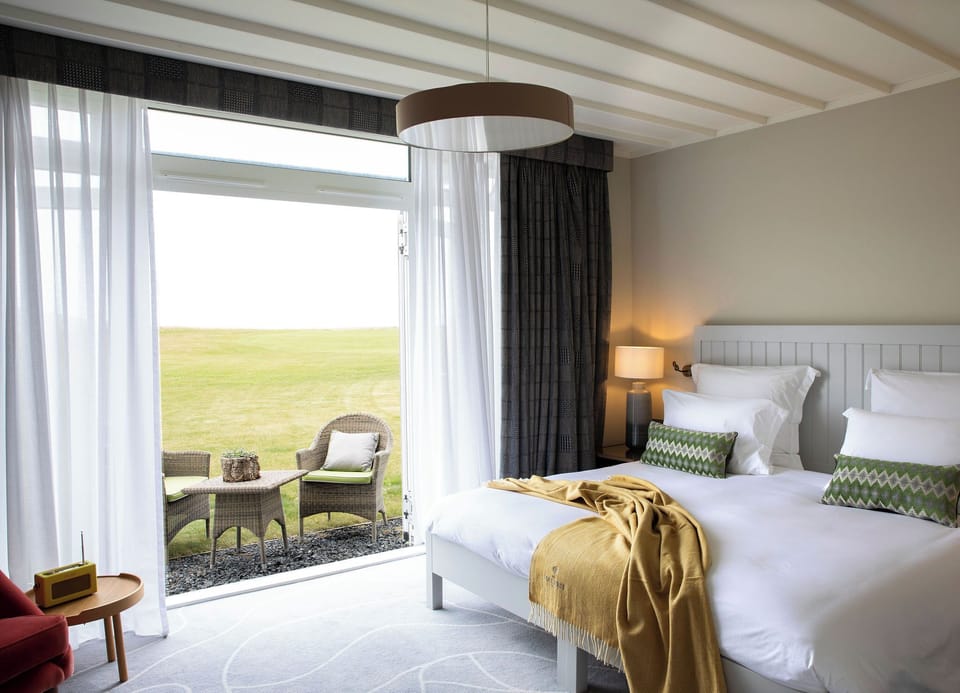 Lodges | Premium bedding, minibar, in-room safe, desk