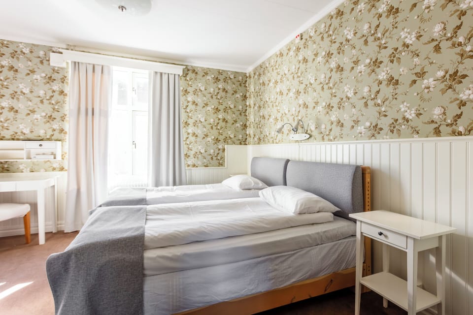 Superior Double Room | Desk, blackout drapes, soundproofing, iron/ironing board