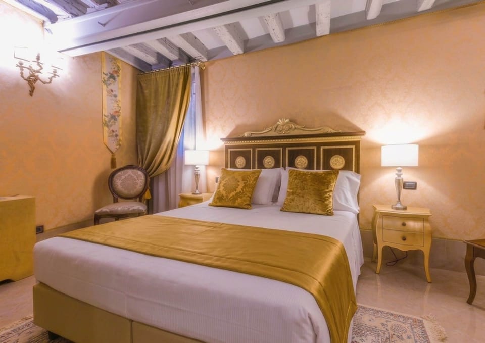 Classic Double Room | Hypo-allergenic bedding, in-room safe, soundproofing, free WiFi