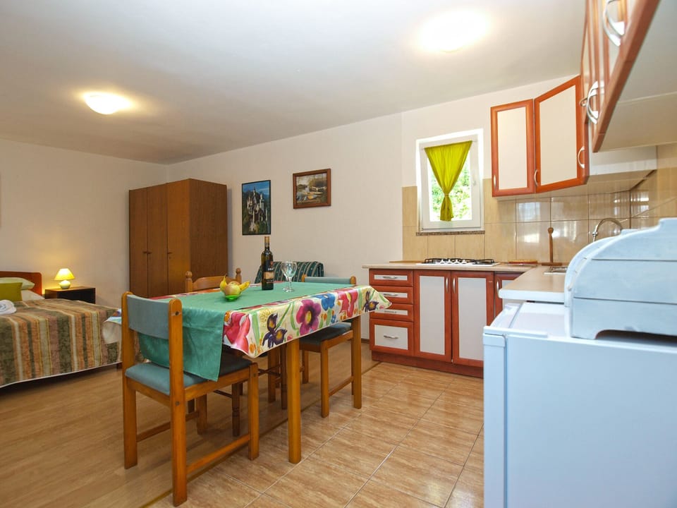 Apartment, 1 Bedroom (1227/11310) | Living area | TV