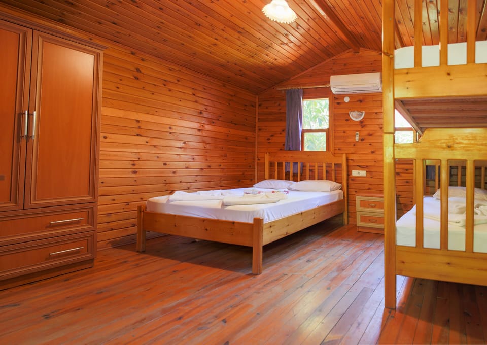 Bungalow | Desk, soundproofing, free WiFi