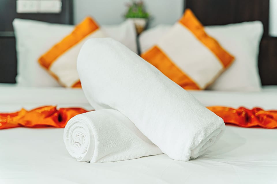 Deluxe Double or Twin Room, Mountain View | In-room safe, blackout drapes, rollaway beds, free WiFi