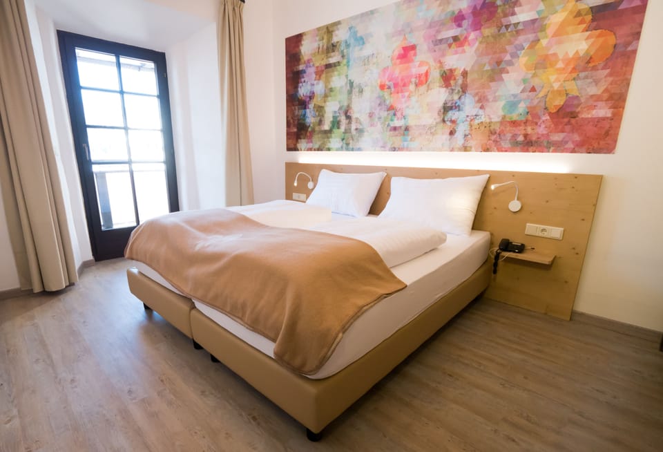 In-room safe, free cribs/infant beds, bed sheets