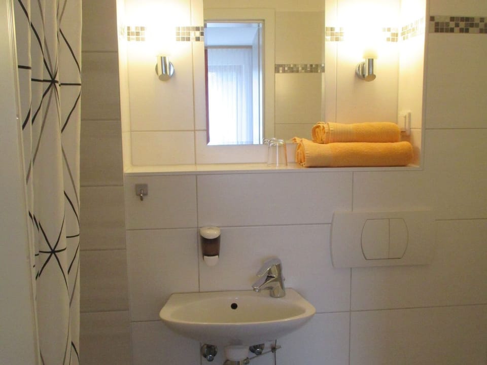 Single Room, Ensuite | Bathroom