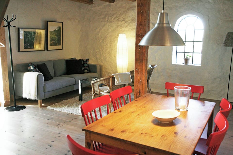 Apartment, 3 Bedrooms, Patio, Garden View | Living area | Flat-screen TV, fireplace