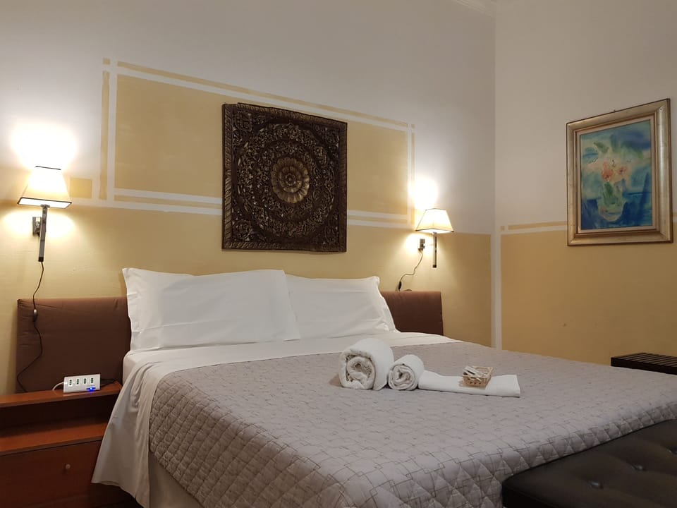 Double or Twin Room, Shared Bathroom | WiFi (free), bed sheets