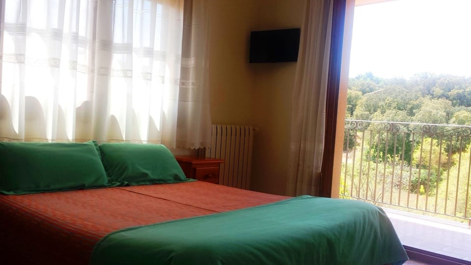 Double Room, Balcony | Bathroom | Combined shower/tub, deep soaking tub, rainfall showerhead