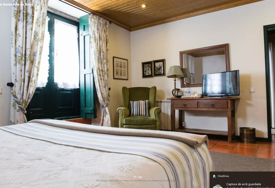 Double Room | Individually decorated, individually furnished, desk, blackout drapes