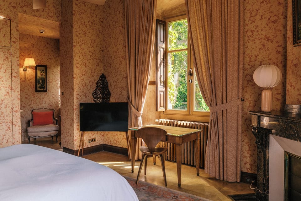 Superior Double Room, 1 King Bed | Premium bedding, desk, blackout drapes, soundproofing