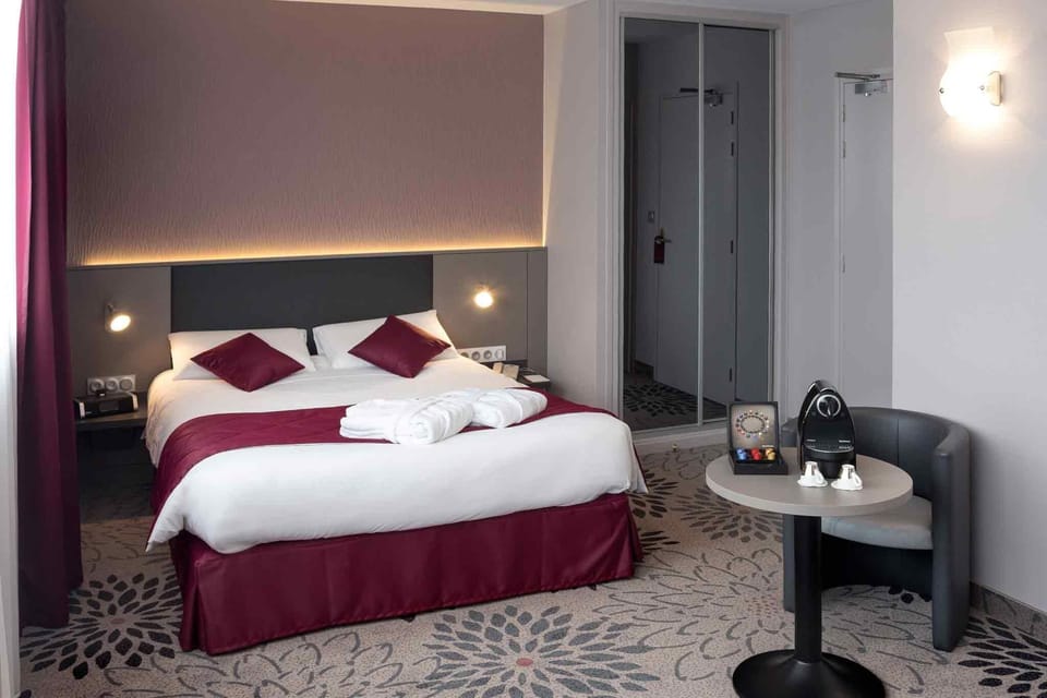 In-room safe, desk, iron/ironing board, free cribs/infant beds