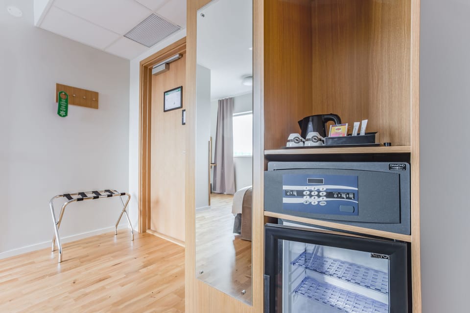 In-room safe, desk, soundproofing, iron/ironing board
