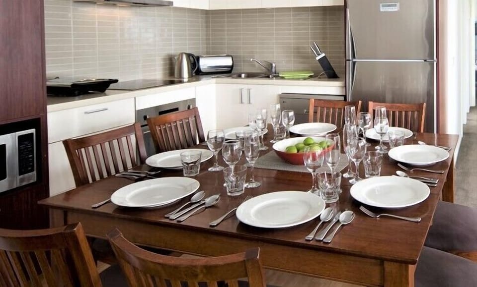 8 Share Superior Deluxe 3 Bedroom | Private kitchen | Fridge, microwave, oven, stovetop