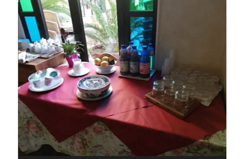 Daily buffet breakfast for a fee