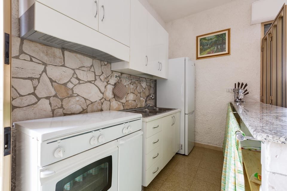 Villa, 3 Bedrooms | Private kitchen | Full-size fridge, stovetop, coffee/tea maker, cookware/dishes/utensils