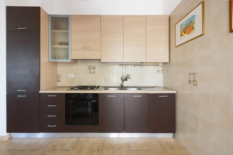 Traditional Villa, 3 Bedrooms | Private kitchen | Full-size fridge, oven, stovetop, cookware/dishes/utensils