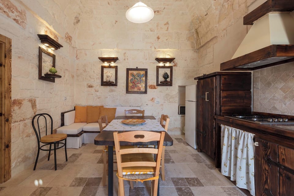 Villa, 5 Bedrooms, Private Pool | Private kitchen | Full-size fridge, microwave, oven, stovetop
