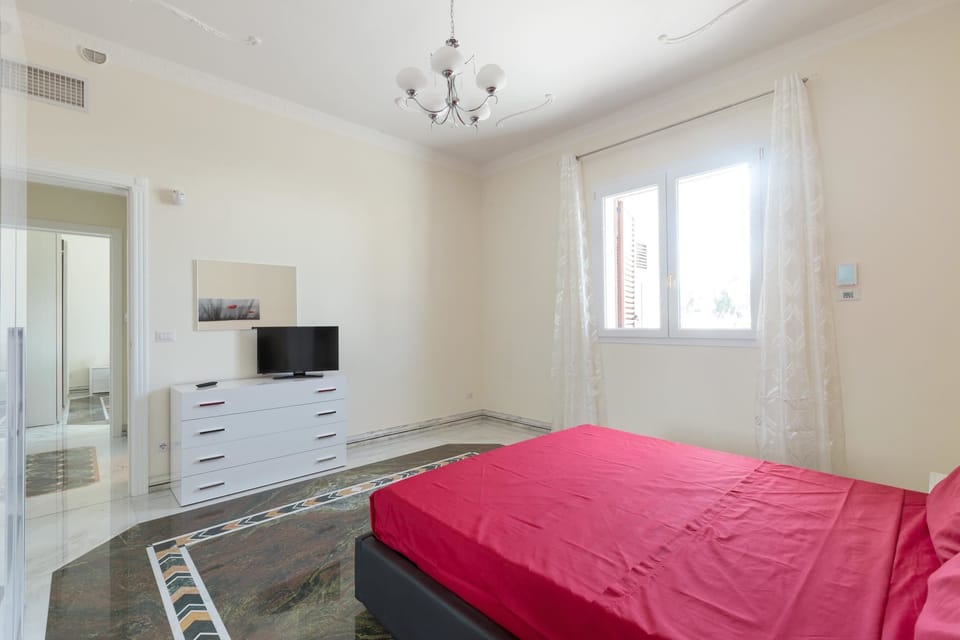 Deluxe Villa, 3 Bedrooms | 3 bedrooms, iron/ironing board, free WiFi