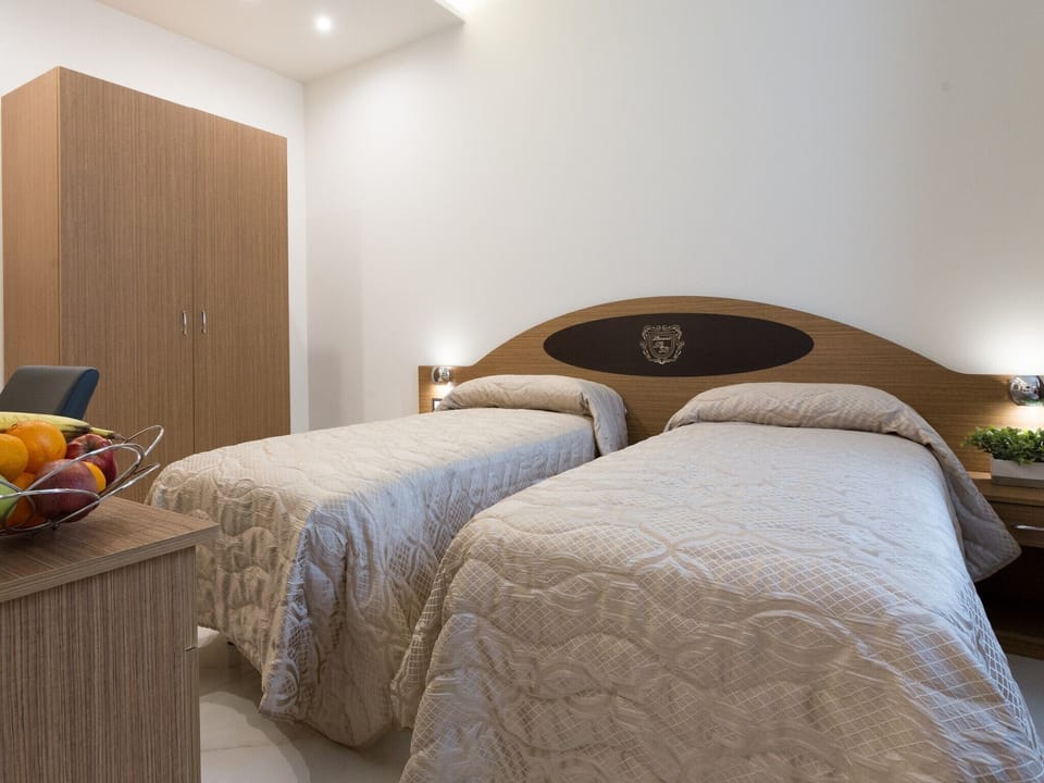 Standard Triple Room | In-room safe, desk, WiFi (free), bed sheets