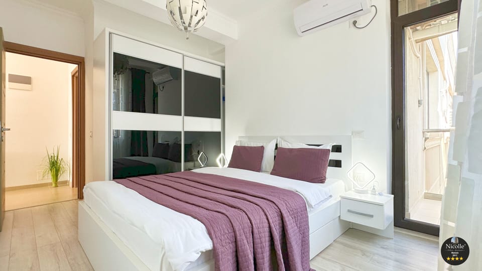 Deluxe Nicolle Solid Residence Mamaia Apartment in Constanta