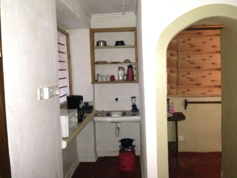 Garden House | Private kitchen | Shared fridge, microwave