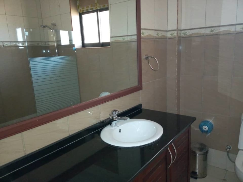 Deluxe Double Room | Bathroom sink