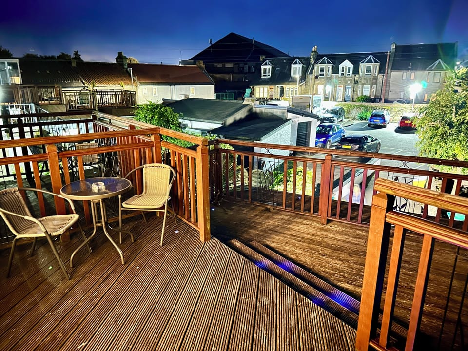 Small Family Room, Ensuite, Balcony (Room 5) | Balcony