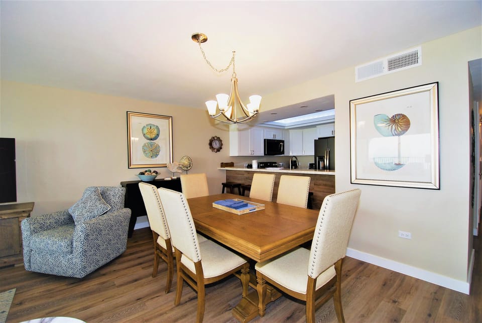 Condo, 3 Bedrooms | Private kitchen | Fridge, microwave, oven, dishwasher