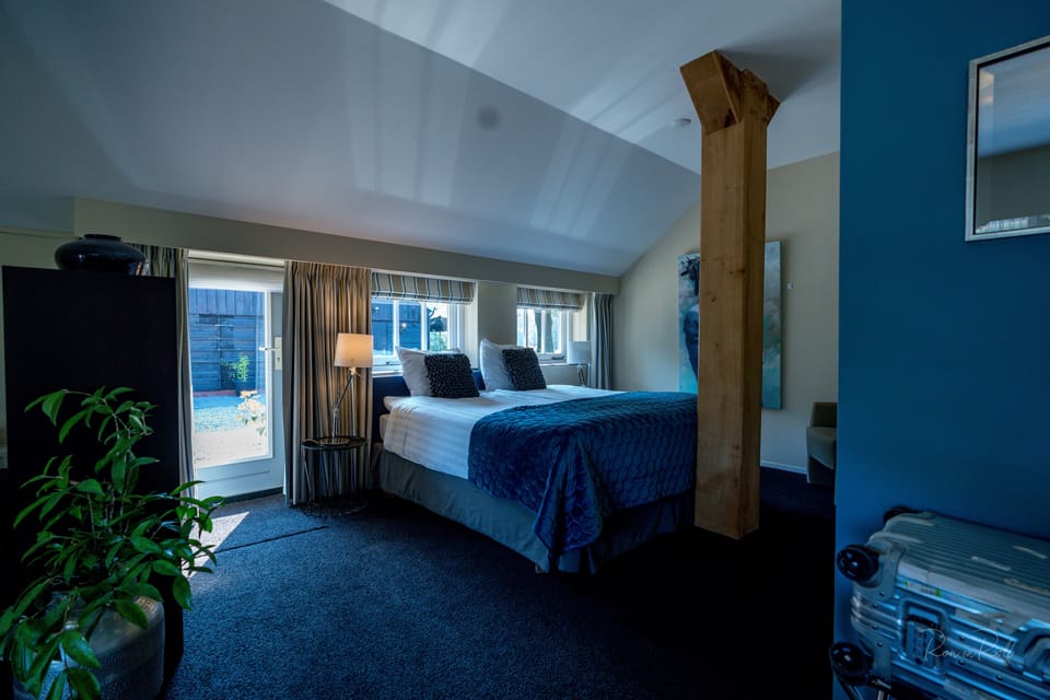 Suite | Free WiFi, bed sheets