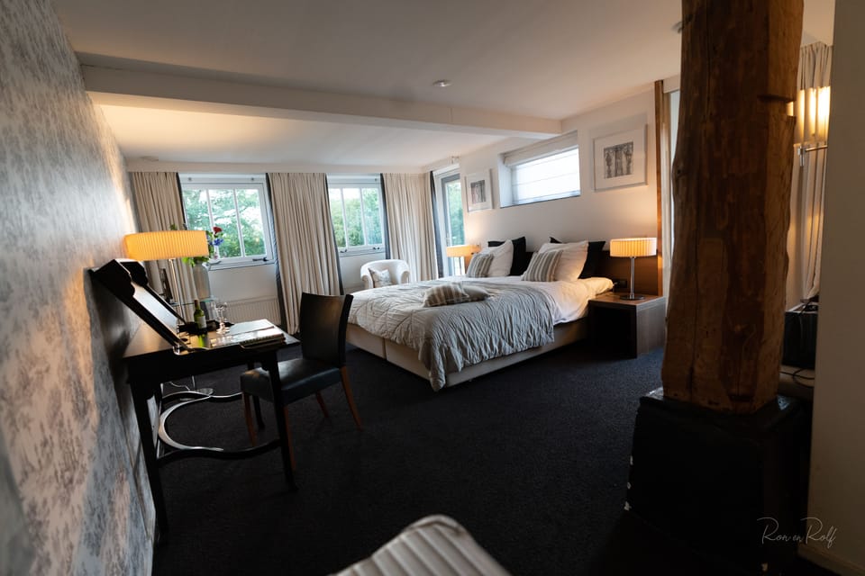 Comfort Room | Free WiFi, bed sheets