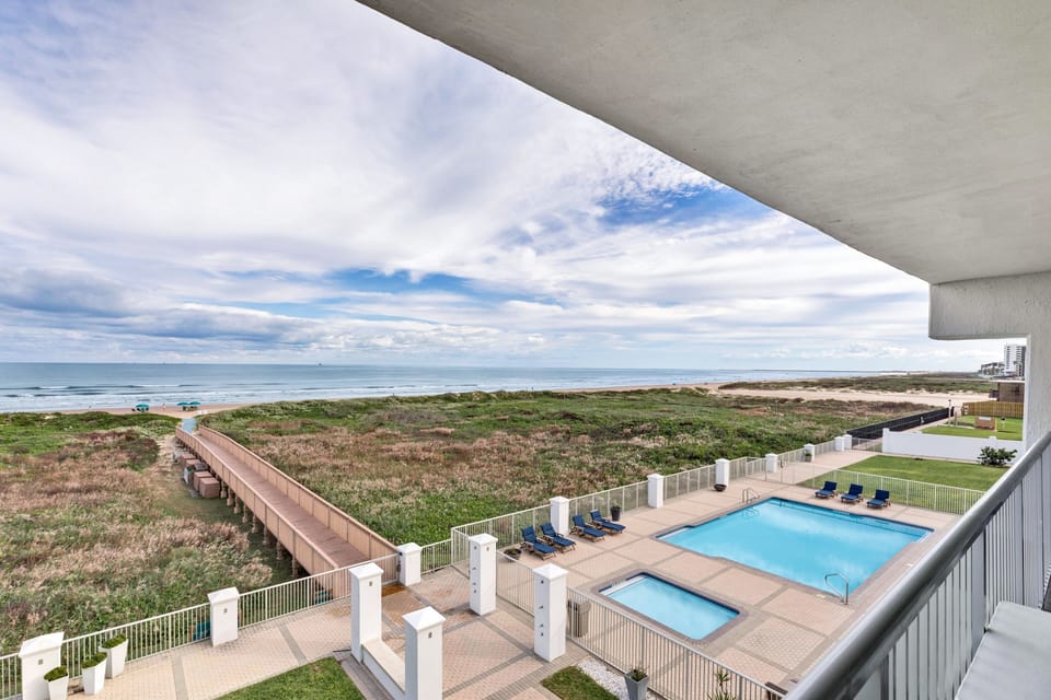 Condo, 2 Bedrooms | Pool | Indoor pool, outdoor pool