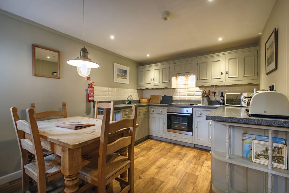 Deluxe Cottage, Private Bathroom, Courtyard View (Dovecote)