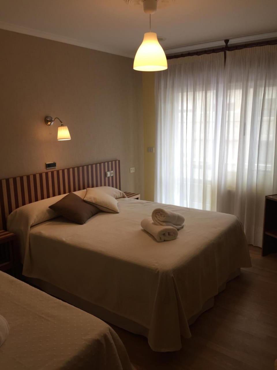 Free WiFi, bed sheets