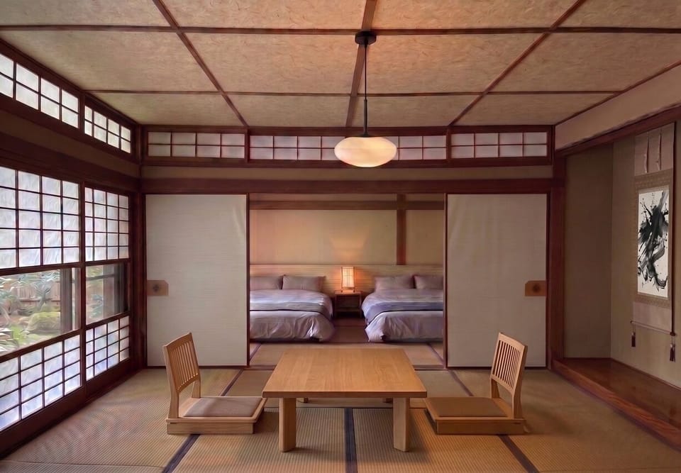 Kiku | Laptop workspace, WiFi (free), individually decorated