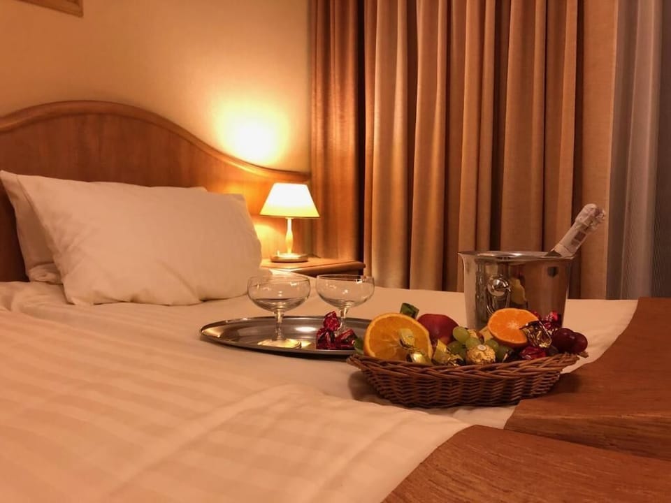 Double Room, Balcony | Desk, soundproofing, iron/ironing board, cribs/infant beds
