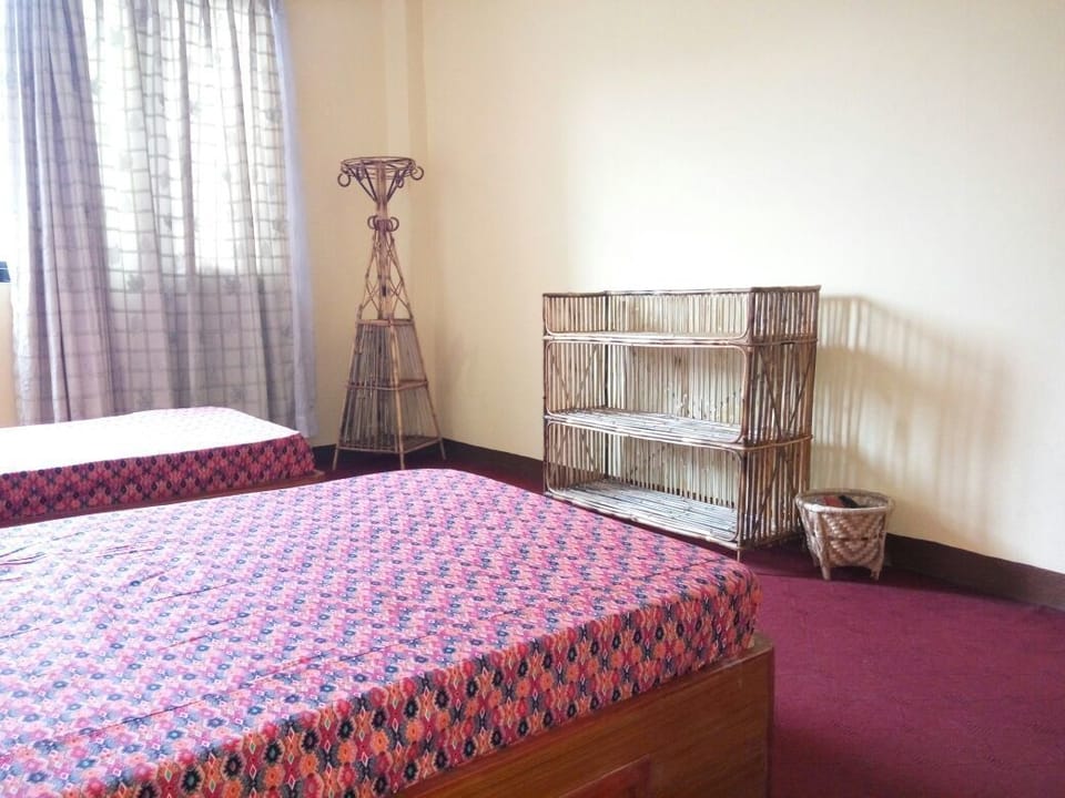 Apartment, 2 Bedrooms, Smoking, Ground Floor | 2 bedrooms, in-room safe, free WiFi