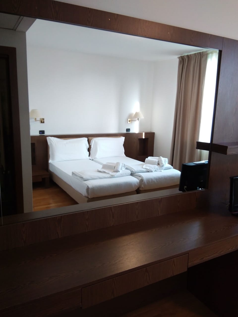 In-room safe, desk, laptop workspace, soundproofing