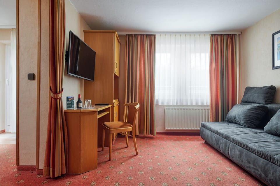 Classic Quadruple Room, 2 Bedrooms, Non Smoking, Mountainside | In-room safe, cribs/infant beds, free WiFi, bed sheets