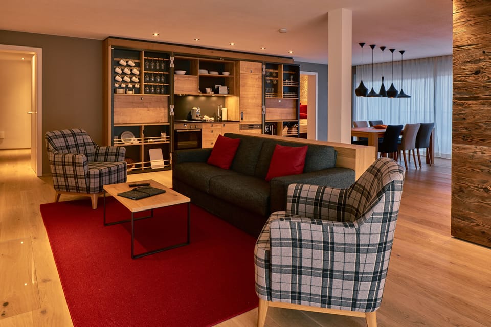 Grand Chalet | Premium bedding, in-room safe, individually decorated, desk