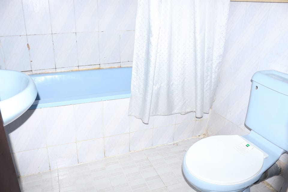 Classic Room, Park View | Bathroom | Combined shower/tub, deep soaking tub, rainfall showerhead